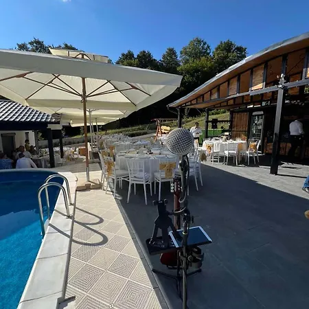 Tea - Private Pool Villa, Slatina *
