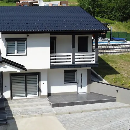 Tea - Private Pool Villa, Slatina فيلة