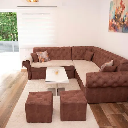 Tea - Private Pool Villa, Slatina * Laktaši