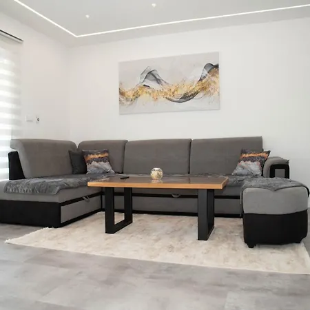 ヴィラ Tea - Slatina *