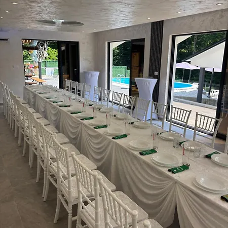 Vila Tea - Private Pool Villa, Slatina Laktaši
