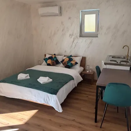 Tea - Private Pool Villa, Slatina