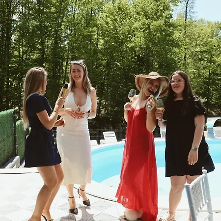 Tea - Private Pool Villa, Slatina Vila Laktaši